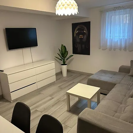 Perfect For Untold 克卢日-纳波卡